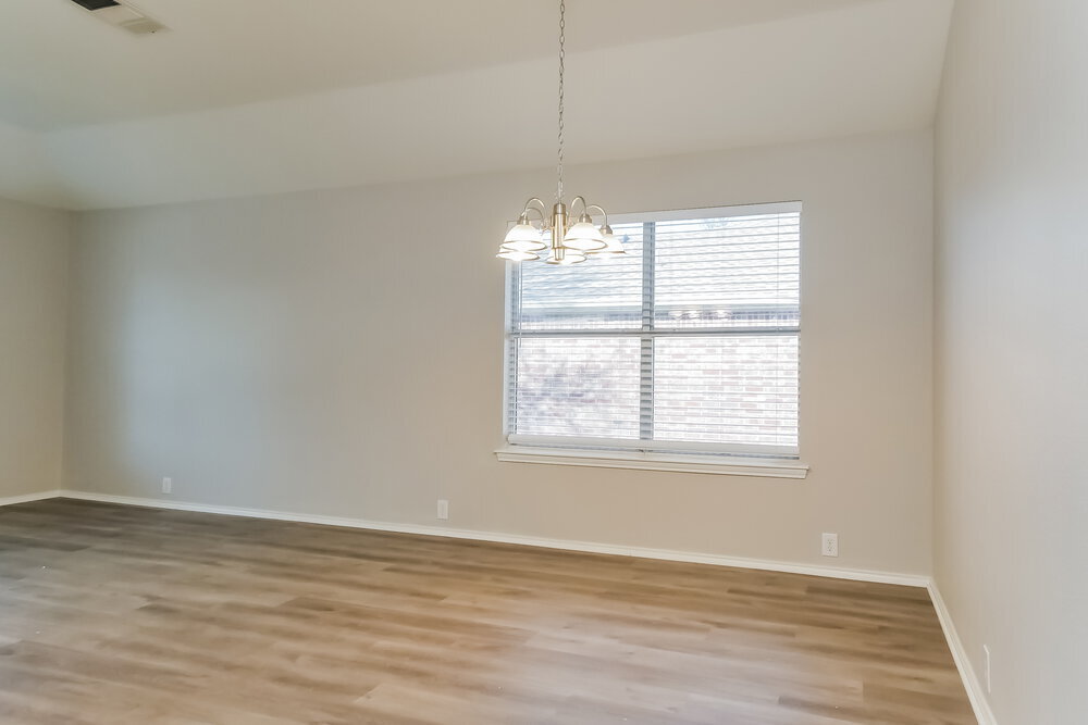Building Photo - 4004 Sonoma Dr