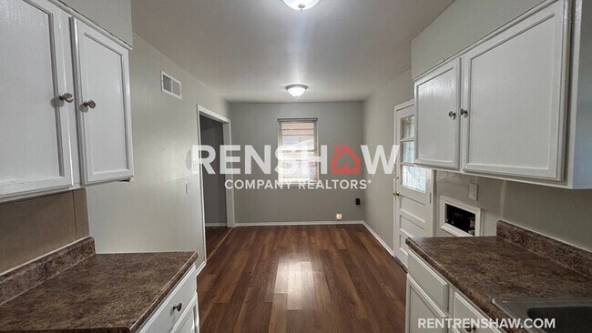 Building Photo - 3667 Southland St