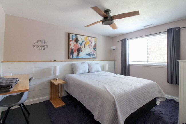 Building Photo - FURNISHED: 5 Bedroom, 2 Bath Home in Kennewick