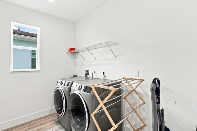 Building Photo - 11724 SW Aquila Wy