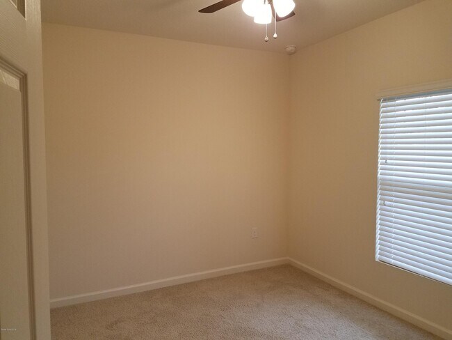 Building Photo - 1536 Fuji Dr