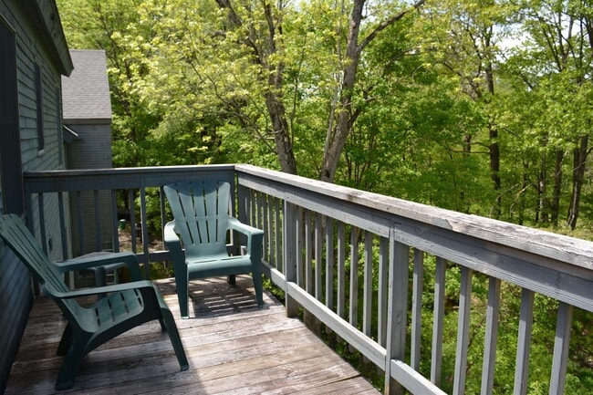 Building Photo - 548 Rte 10 N