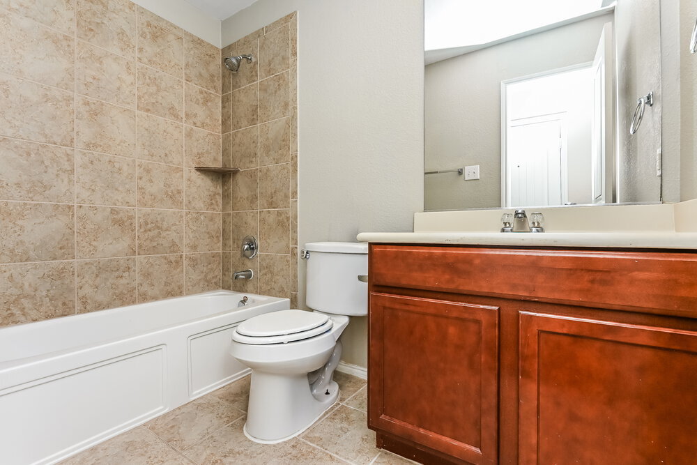 Building Photo - 900 W Bend Blvd