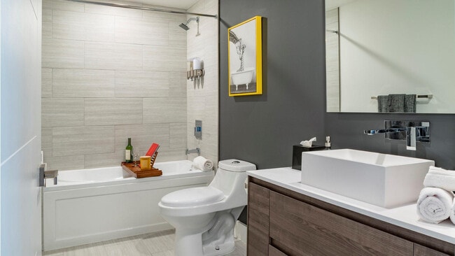 Building Photo - 425-475 E Atlantic Blvd