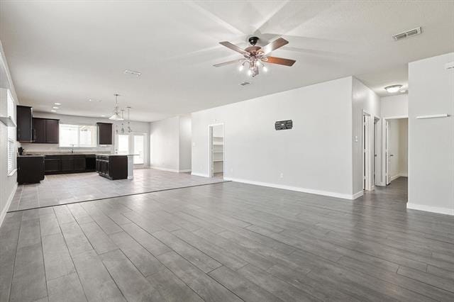 Building Photo - 9205 Benevolent Ct