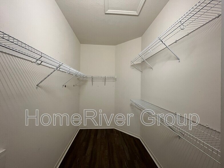 Building Photo - 12728 Avelar Creek Dr