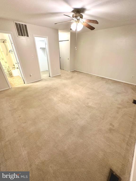 Building Photo - 11 Musicmaster Ct