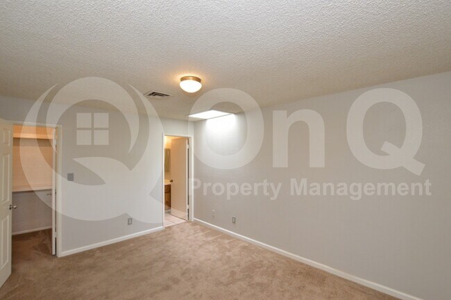 Building Photo - 4820 N 89th Ave