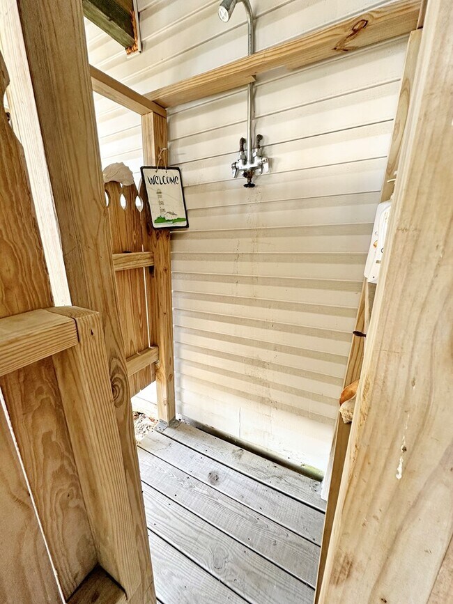 Building Photo - 7214 FIDDLER Ln