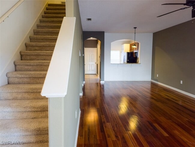 Building Photo - 1044 Sleepy Oak Dr