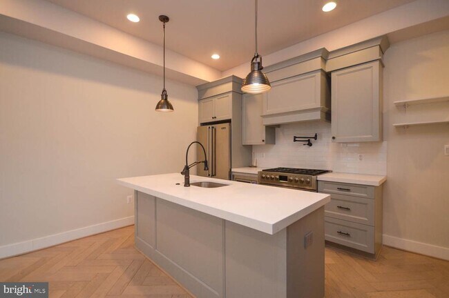 Building Photo - 3535 13th St NW
