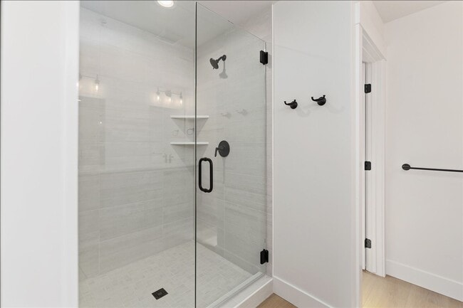 Building Photo - Modern, New 3-Story Boise Bench Townhome with Garage in a Prime Location