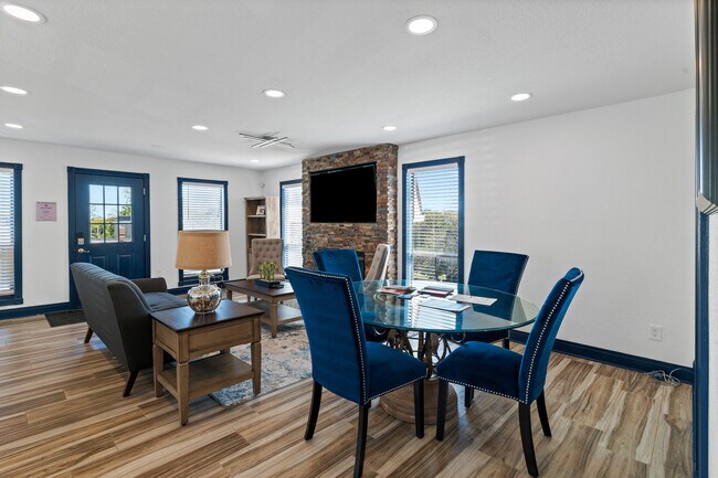 Building Photo - Coventry Park KC Apartments LLC - Condos
