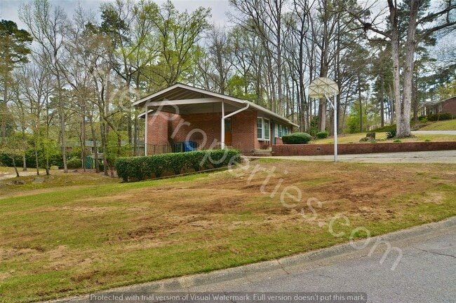 Building Photo - 1747 Holly Hill Dr West Columbia SC 29169
