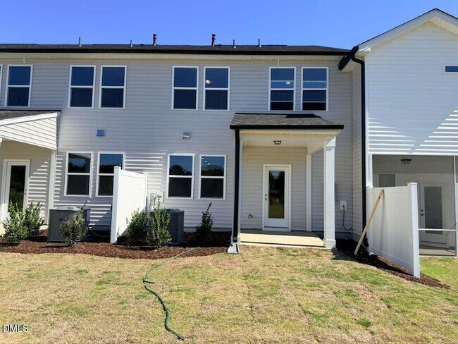 Building Photo - 3846 Well Fleet Dr