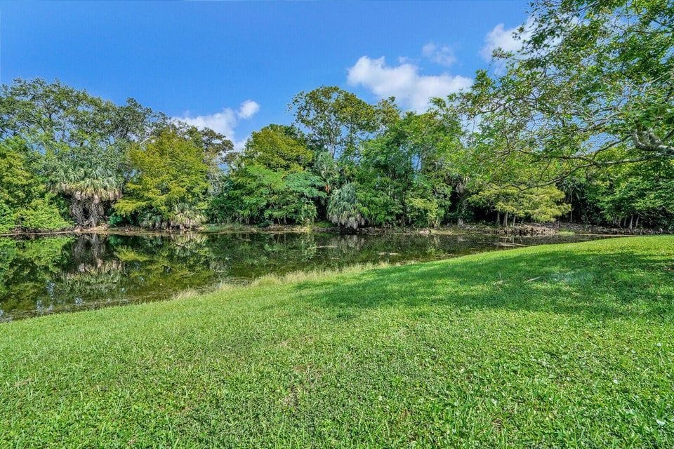 Building Photo - 1022 Island Manor Dr