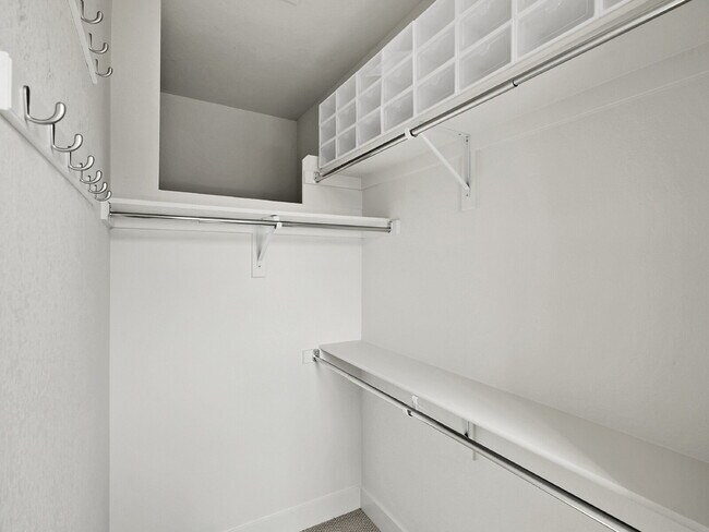 Building Photo - $2,750 - 2 Bed, 2.5 Bath Townhome in Broom...
