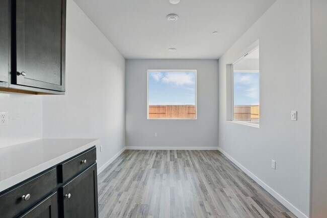 Building Photo - 8237 Morning Star Wy