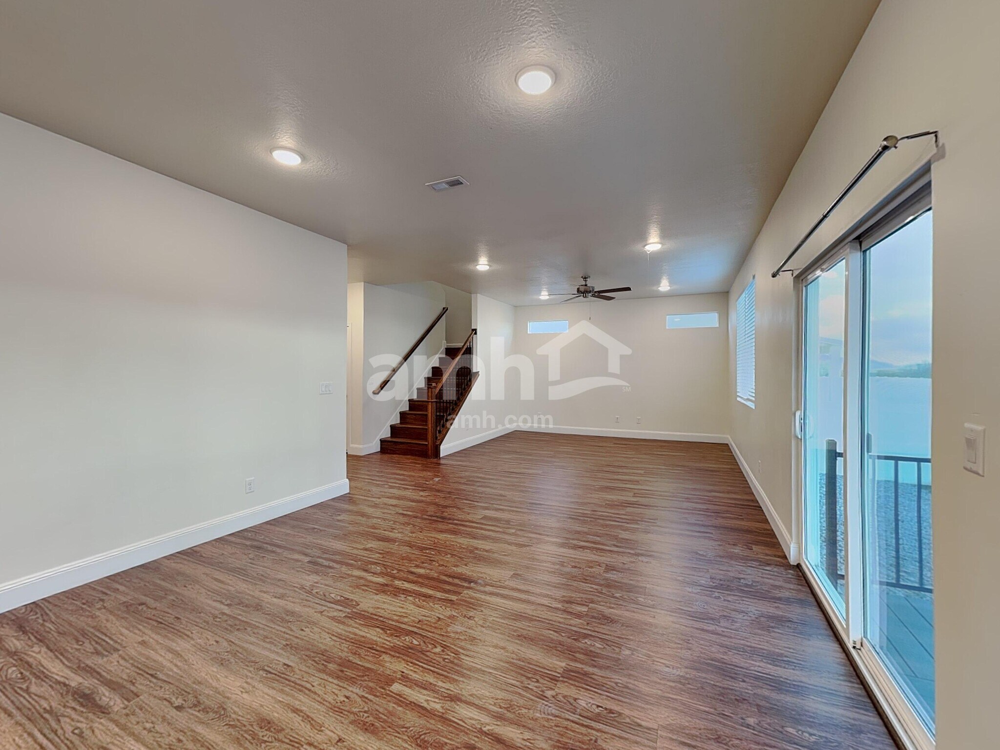 Building Photo - 3354 Fields Ave