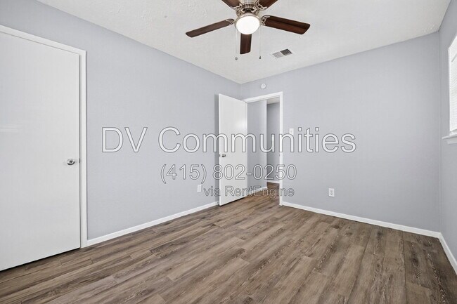 Building Photo - 15331 Campden Hill Rd