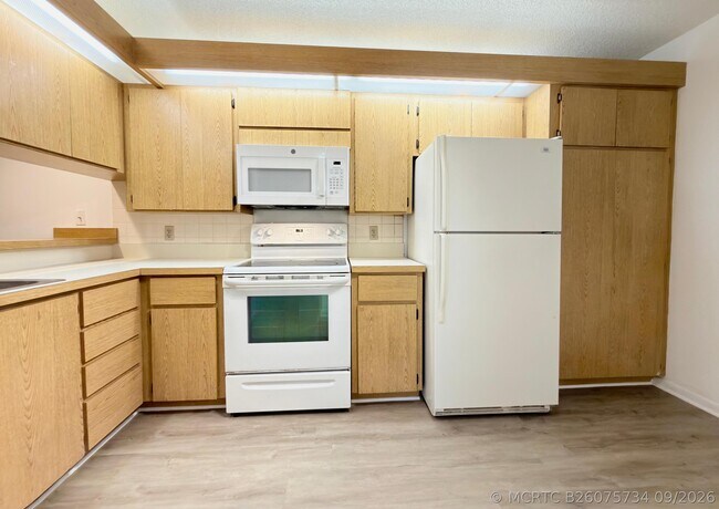 Building Photo - 2581 Village Blvd