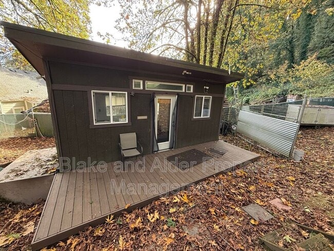 Building Photo - 6519 NW St Helens Rd