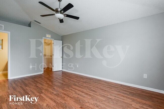 Building Photo - 3075 Blaine Cir