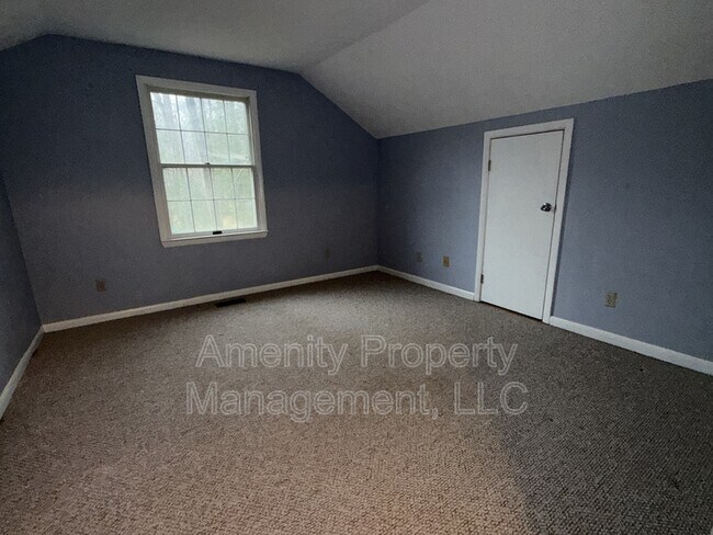 Building Photo - 5974 Ladysmeade Ln