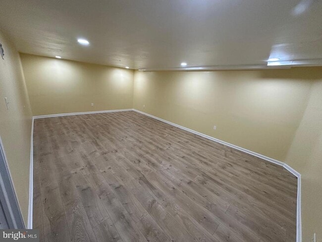 Building Photo - 102 Philmar Ave