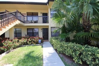 Building Photo - 4706 Lucerne Lakes Blvd E