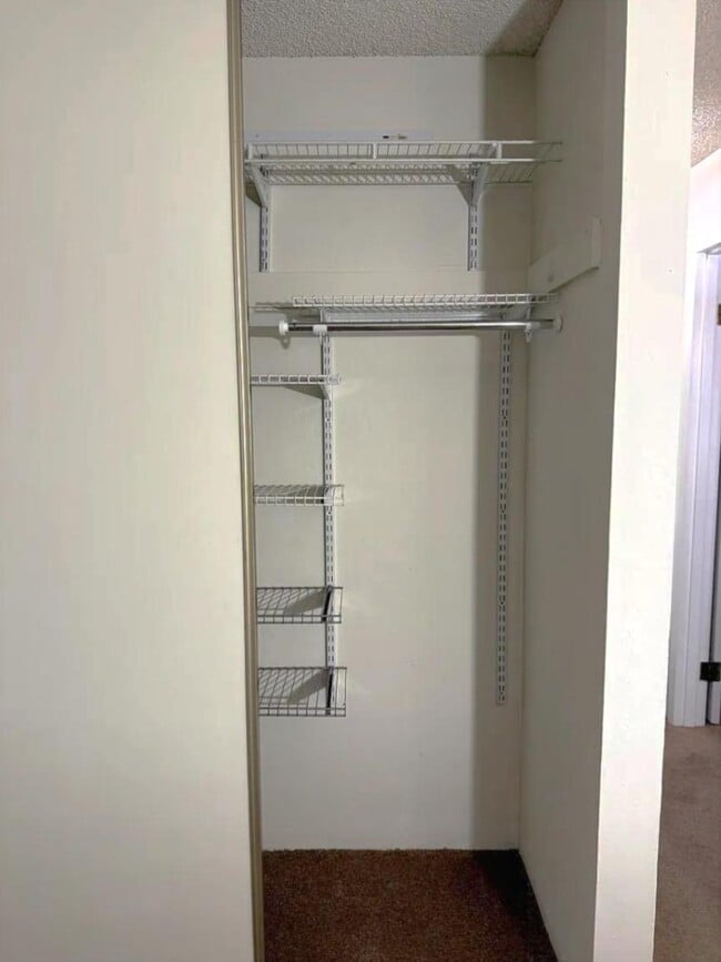 Building Photo - 288 Whitmore St