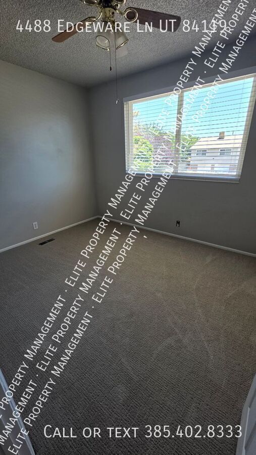 Building Photo - 4488 Edgeware Ln