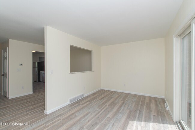 Building Photo - 276 Old Loudon Rd