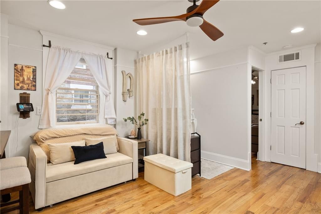 Building Photo - 259 14th St NE