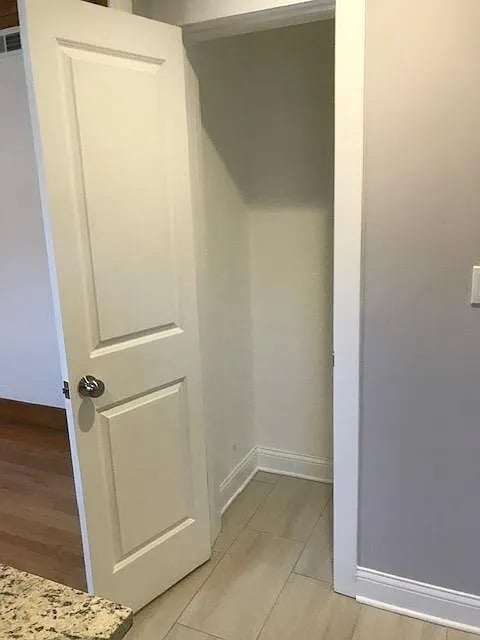 Building Photo - 5354 W Byron St