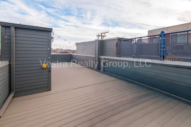 Building Photo - 2680 Blake St