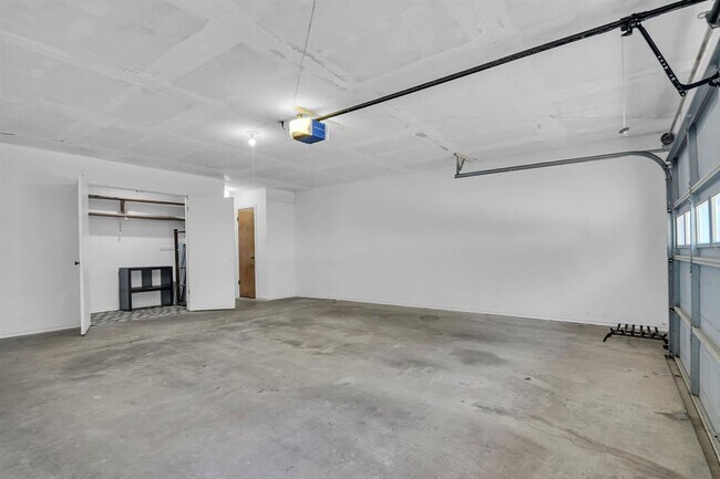 Building Photo - 11512 Tin Cup Dr