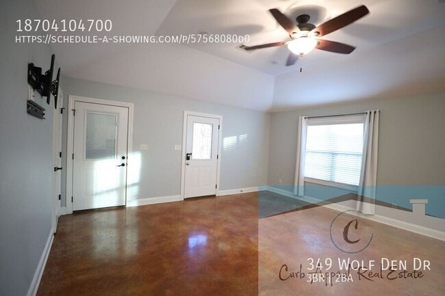 Building Photo - 349 Wolf Den Dr