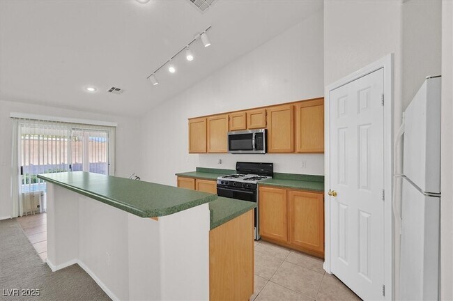 Building Photo - 7504 Evening Falls Dr