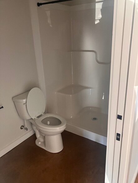 Building Photo - 1305 Roberson St