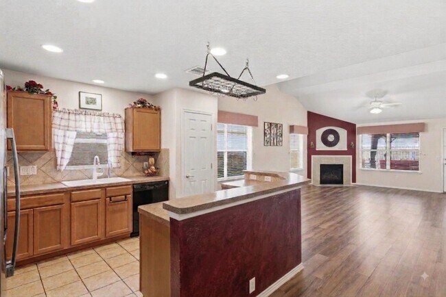 Building Photo - 2712 Woodspring Acres Dr
