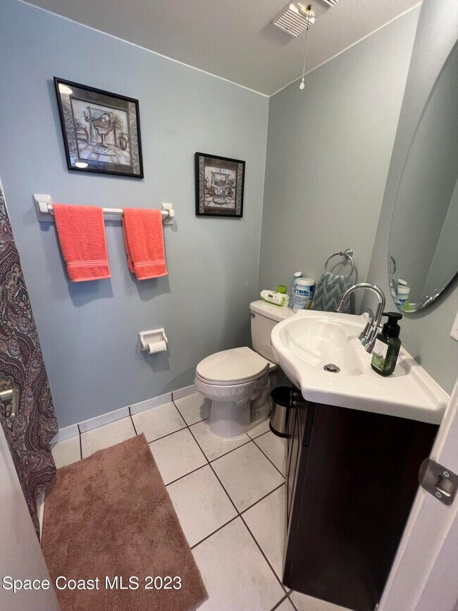 Building Photo - 969 Sonesta Ave NE