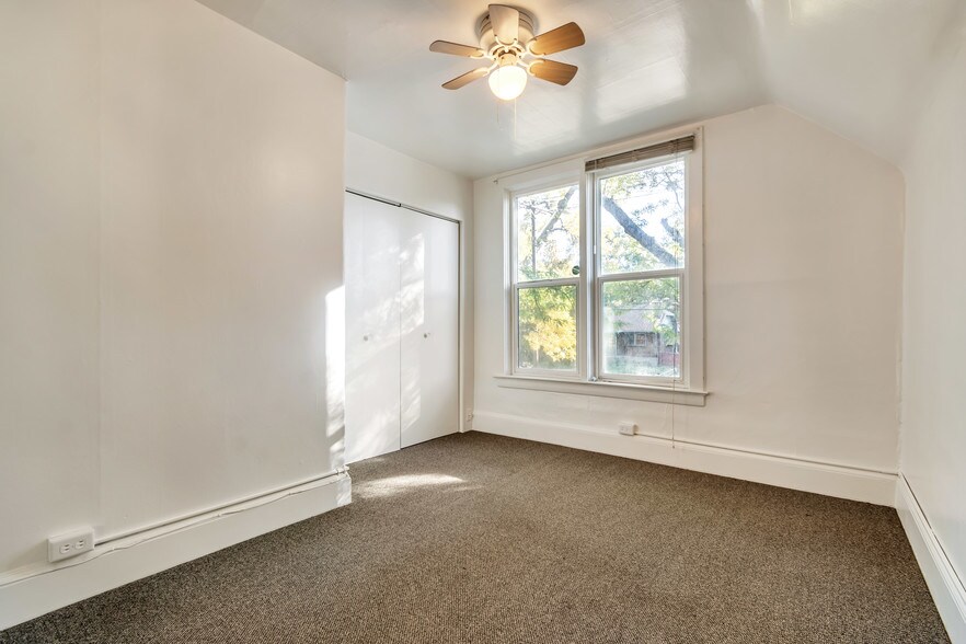 Front bedroom - 1058 S 900 E