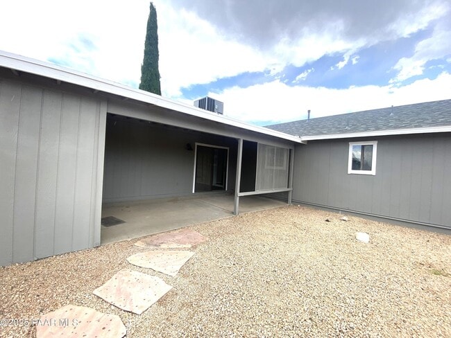 Building Photo - 7960 E Buena Vista Dr