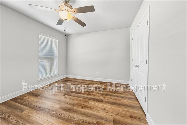 Building Photo - 2816 Orchid Dr