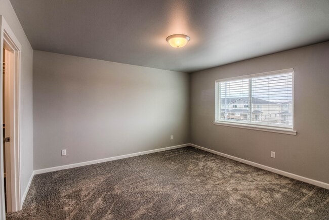 Building Photo - 2501 Woolsey Rd