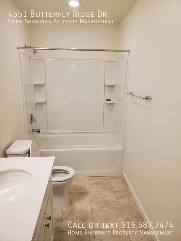 Building Photo - 4551 Butterfly Ridge Dr