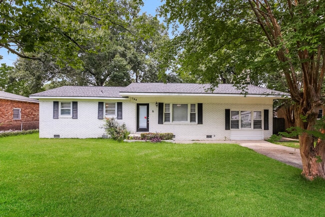 Primary Photo - 123 Belknap Rd