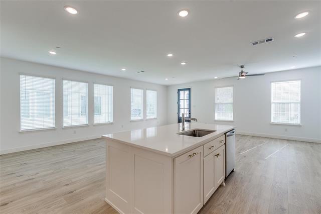 Building Photo - 8864 Scarp Hl Ln
