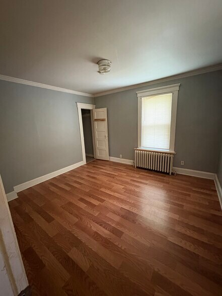 Building Photo - 50 Woodbridge Ave
